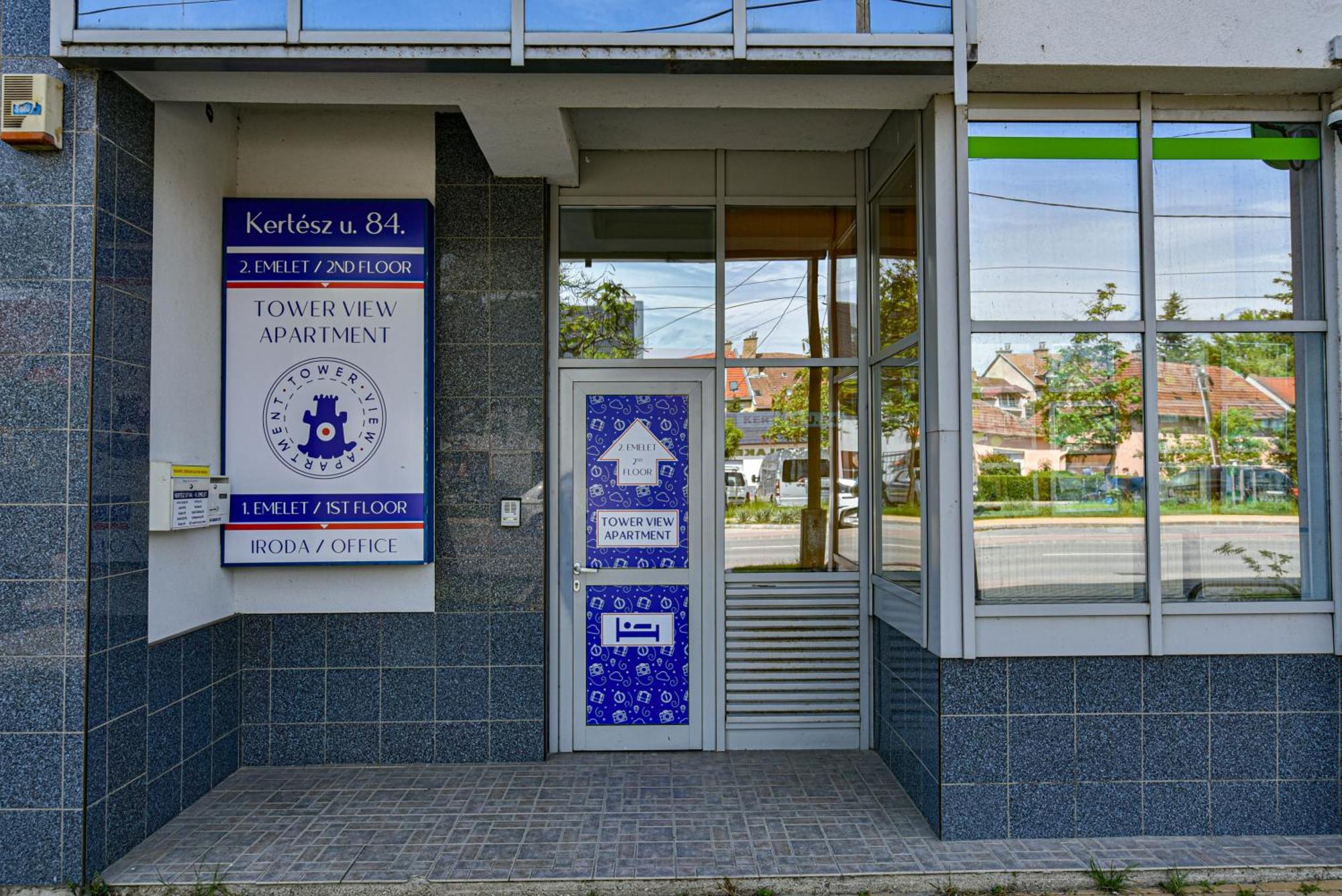 Eger Tower View Apartment Exterior photo