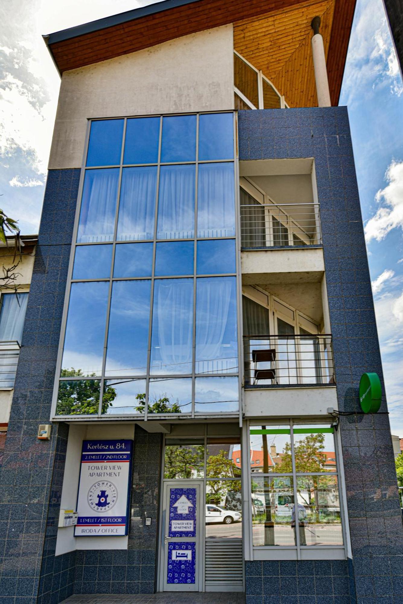 Eger Tower View Apartment Exterior photo